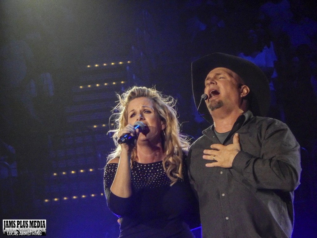 Garth Brooks with Trisha Yearwood Sept 19 2014 at Philips Arena