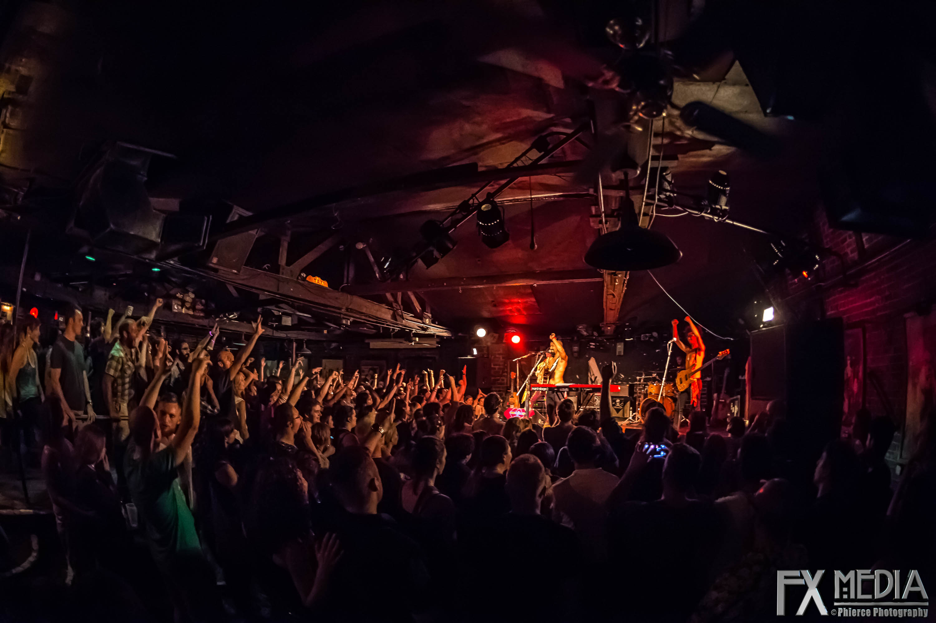 Nahko and Medicine for the People - 10/2/2014 - The Bluebird ...