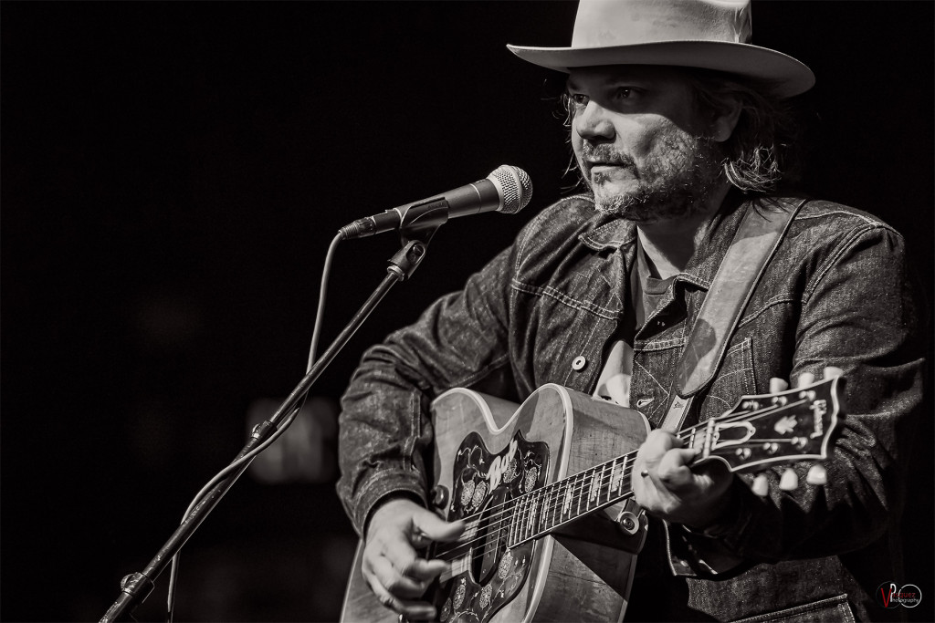 Wilco at the Iroquois Amphitheater in Louisville, Kentucky shot by Vasquez Photography