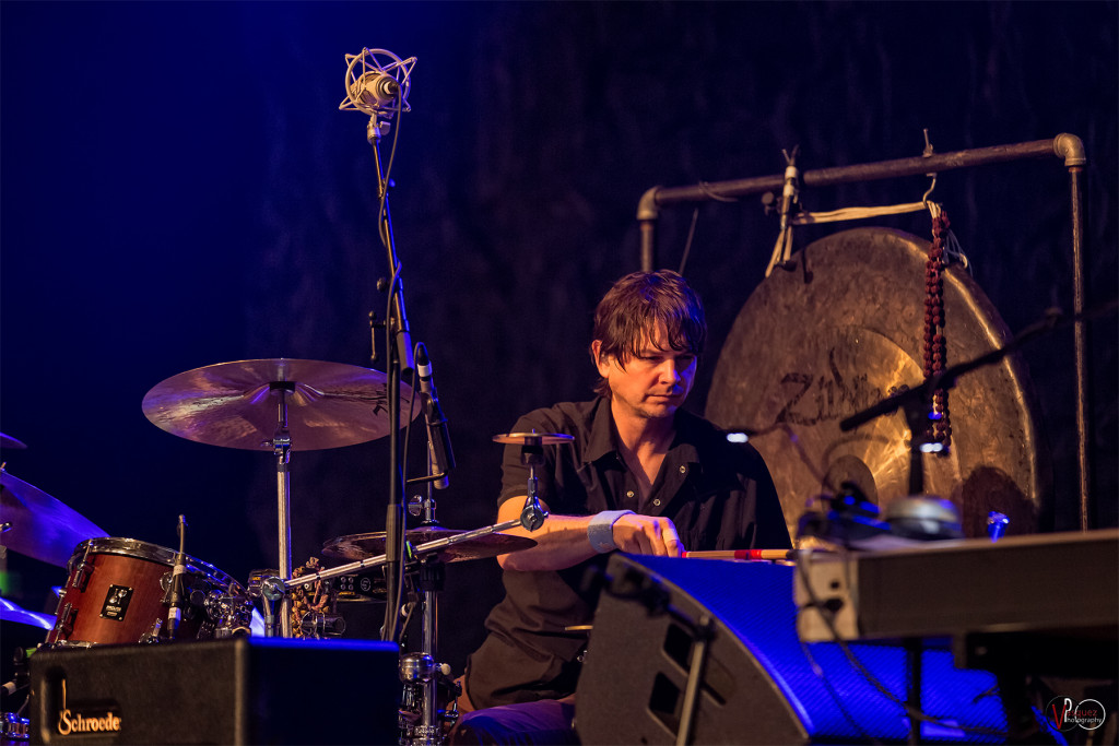 Wilco at the Iroquois Amphitheater in Louisville, Kentucky shot by Vasquez Photography